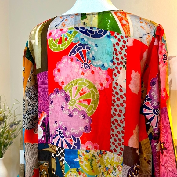 Johnny Was luxe boho style blouse  size medium see measurements - Picture 6 of 9